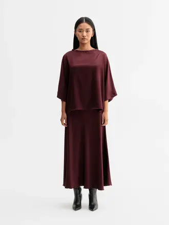 Ahlvar Gallery Tori Satin Tee - Burgundy