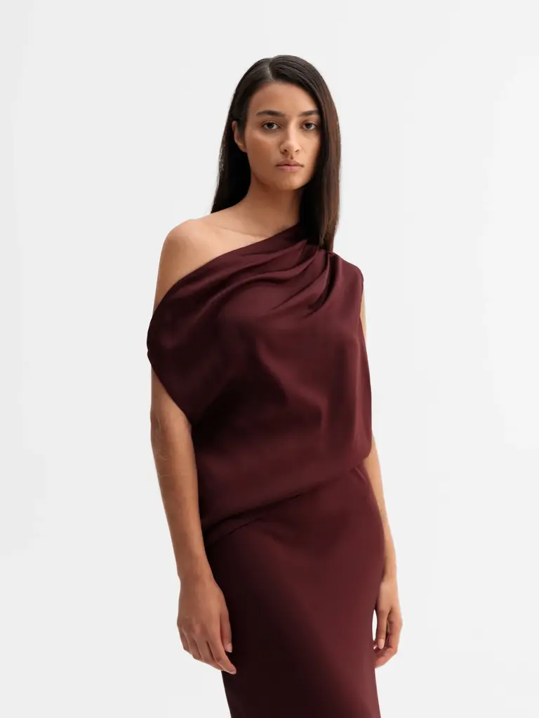 Ahlvar Gallery Lana Silk Tank Top  - Burgundy 2.0