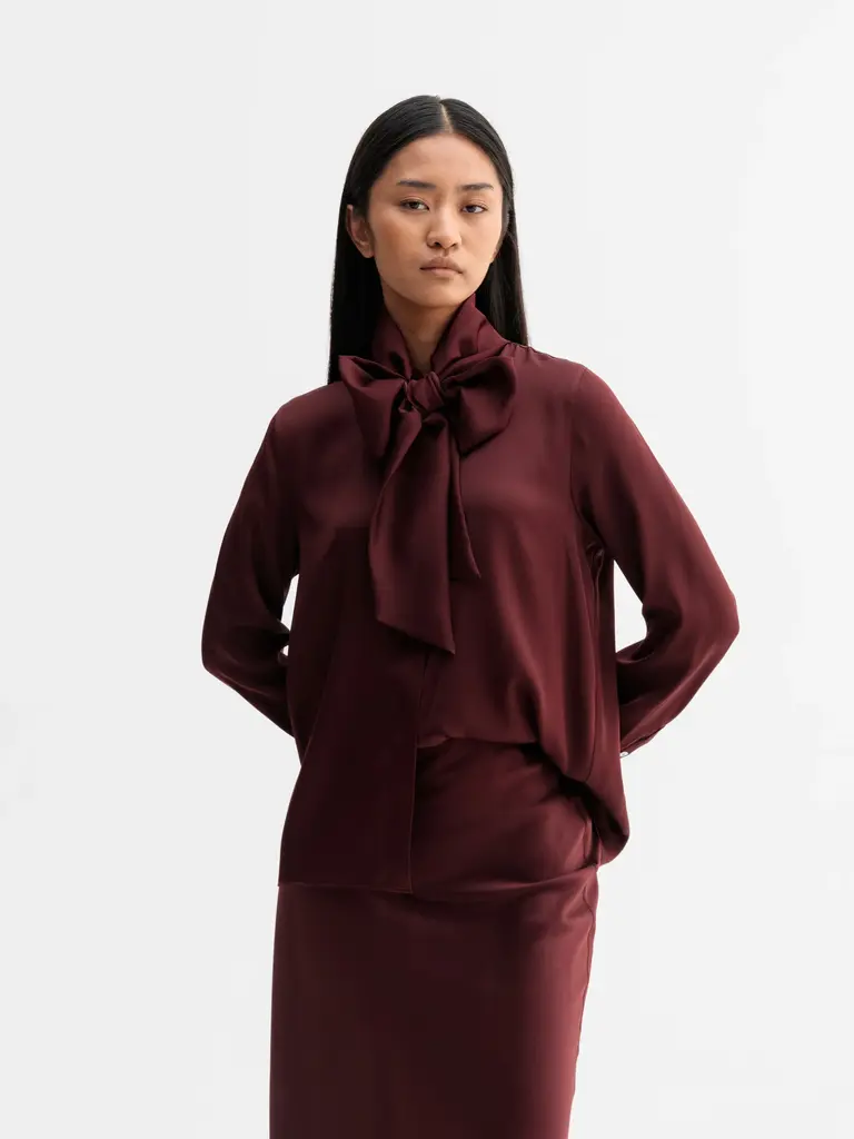 Ahlvar Gallery Miki Blouse - Burgundy
