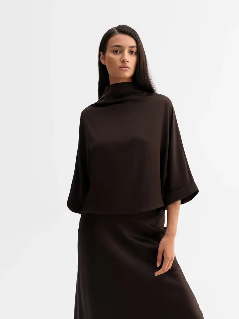 Ahlvar Gallery Thia Silk Tee - Dark Brown