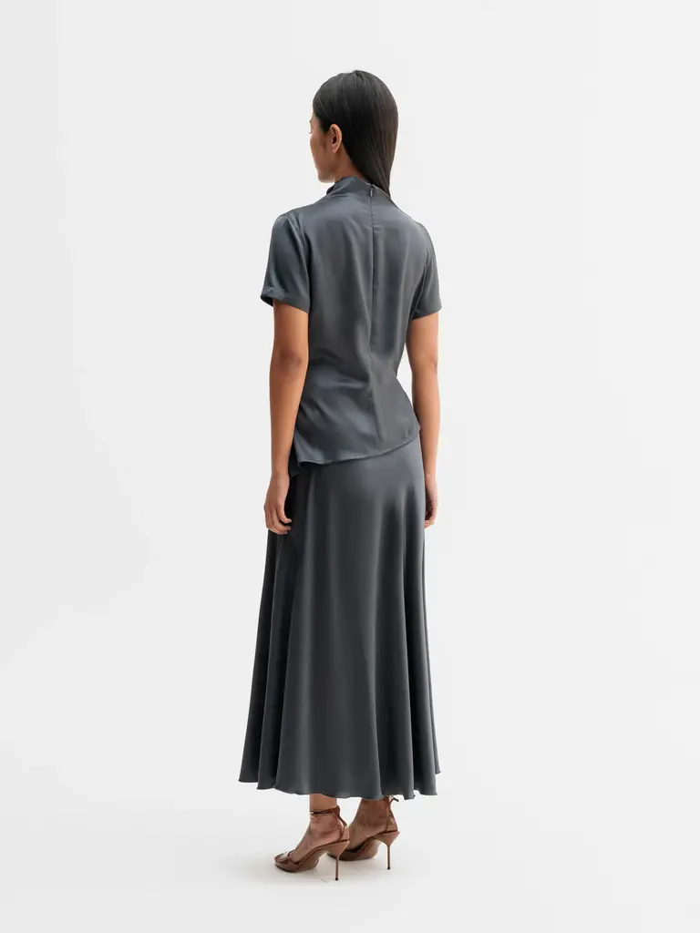 Ahlvar Gallery Lizi Satin Tee - Dark Grey