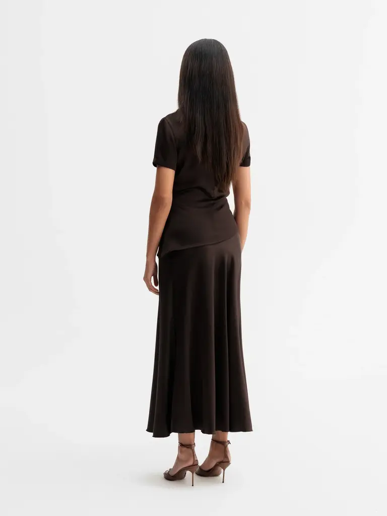 Ahlvar Gallery Lizi Satin Tee - Dark Brown