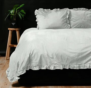 Sleeptime Velvet Ruffles - Cappuccino Wit Dekbedovertrek