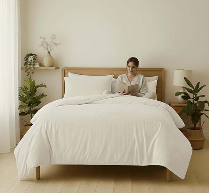 Velvet Coral - Off White Dekbedovertrek