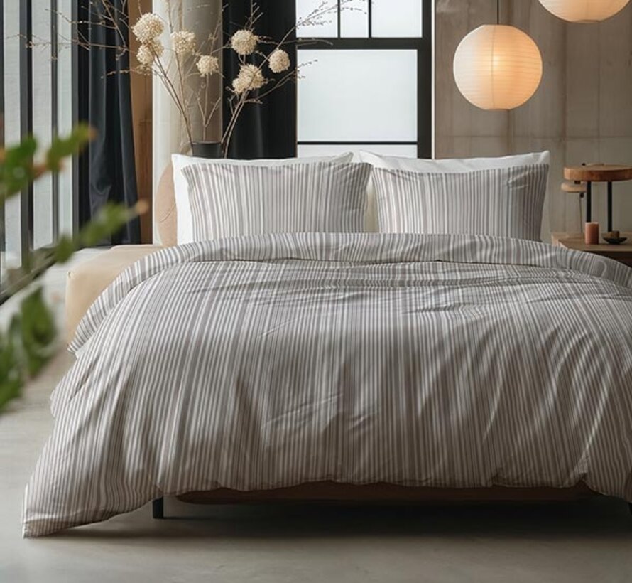 Pinstripe - Taupe Dekbedovertrek