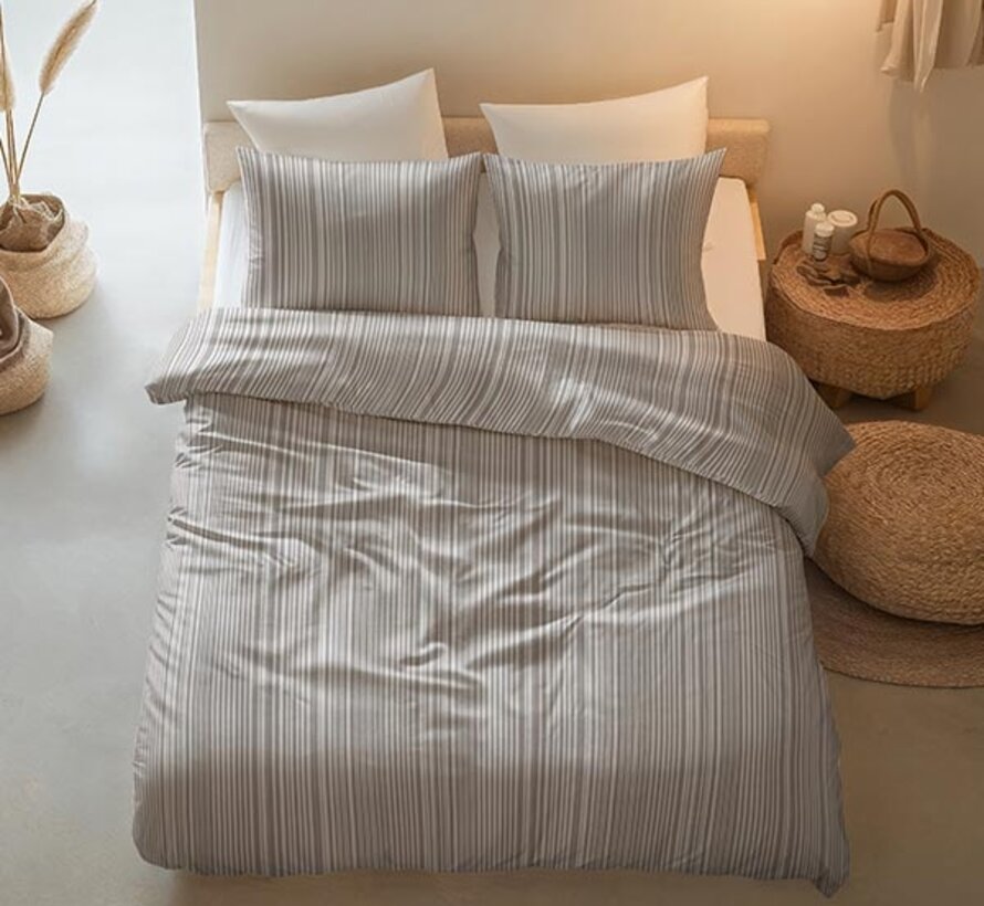 Pinstripe - Taupe Dekbedovertrek