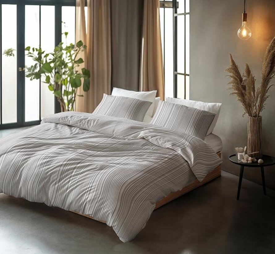 Pinstripe - Taupe Dekbedovertrek