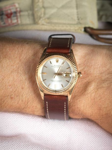 Rolex SOLD-Rolex Datejust 1601 rose gold 1963