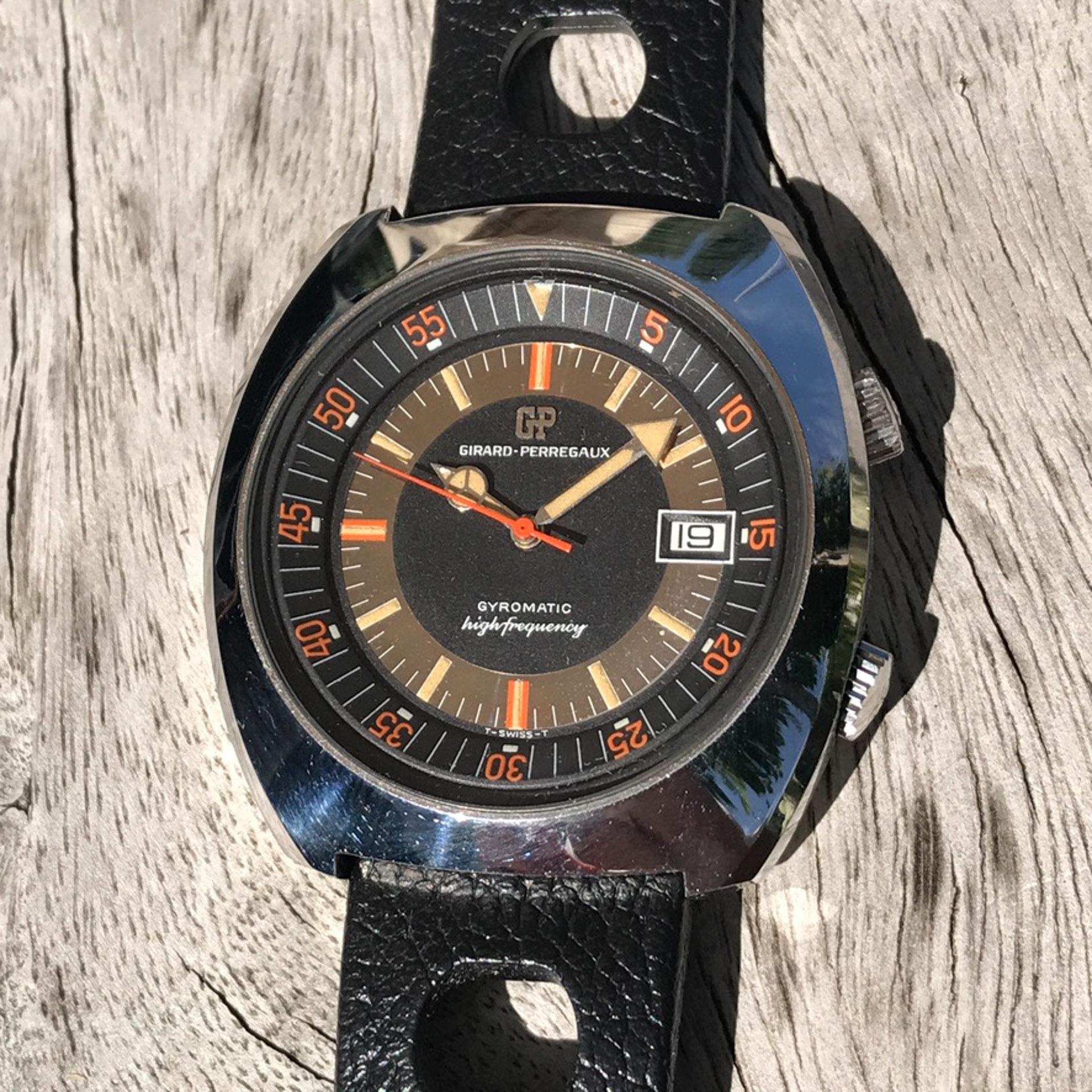 Girard Perregaux Super Compressor Diver Gyromatic - WRIST ICONS