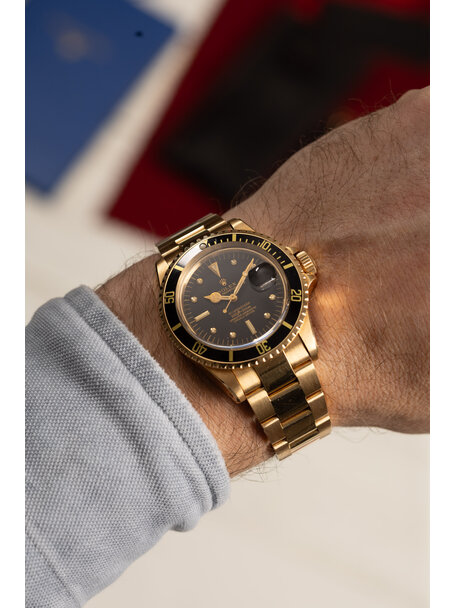 Rolex Rolex Submariner 1680 Yellow Gold “Feet First” Dial – 1977 – Close to New Old Stock