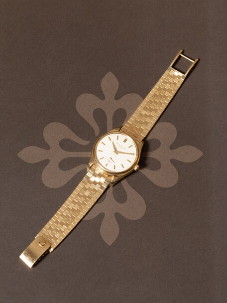 Patek Philippe Patek Philippe Calatrava Ref. 2526 – Serpico y Laino Triple Signed – 18K Yellow Gold (1958)