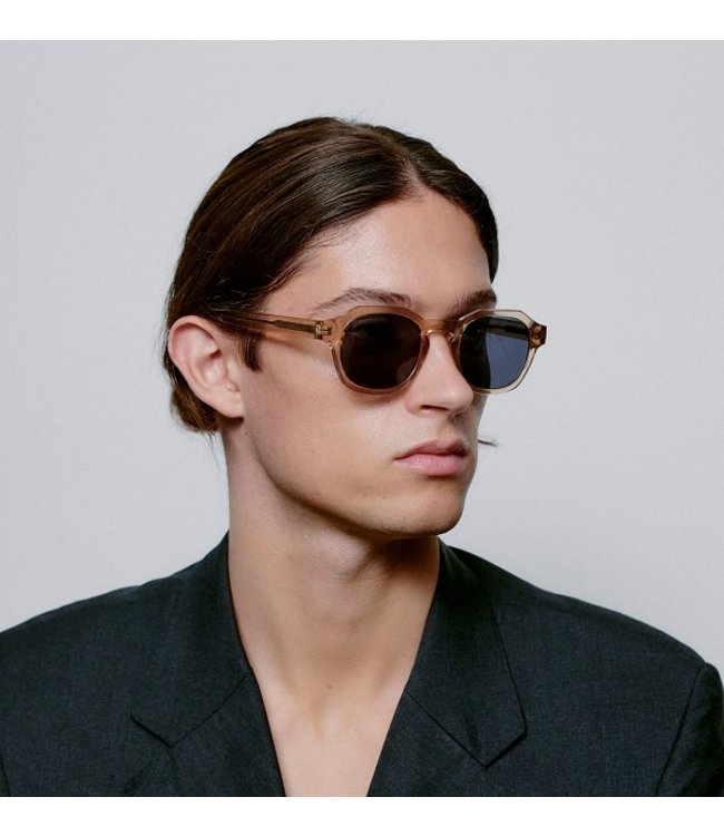 A. Kjaerbede Zan Zonnebril Champagne