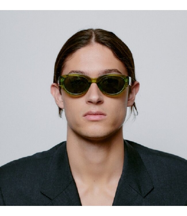 A. Kjaerbede Winnie Zonnebril Light Olive Transparent