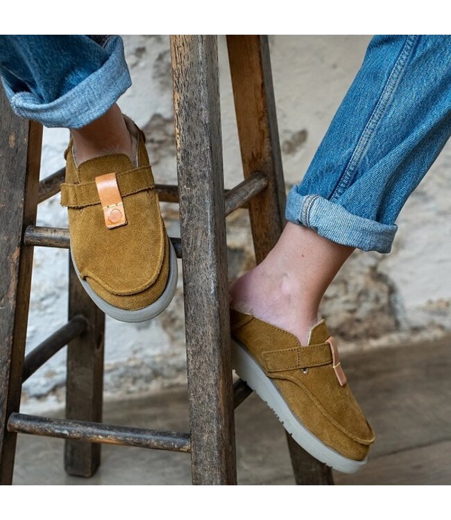 Satorisan winter slide suède met vacht mid bruin