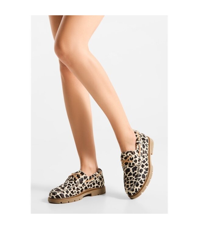 Woden women's boat shoe with leopard print