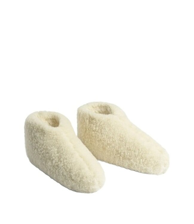 The Cozy Sheep white wool slippers