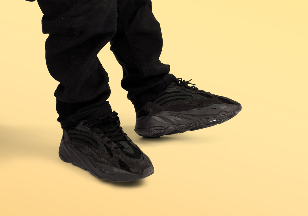 NEWS - ADIDAS YEEZY BOOST 700 V2 'VANTA' - WOEI