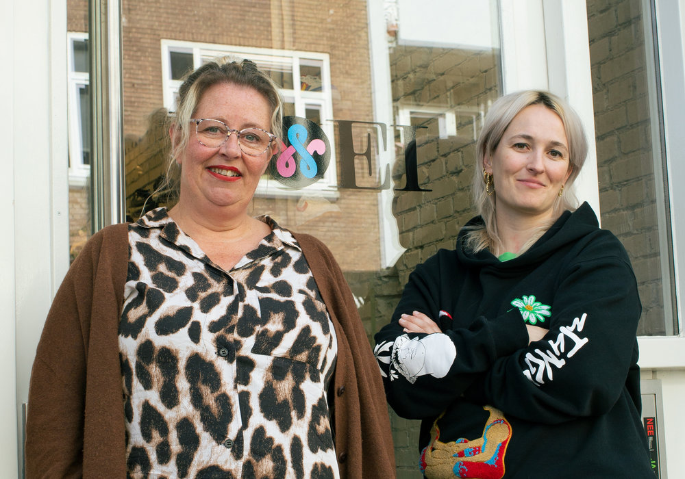 WOEI CLIENTELE: TWO FRIENDS AND THEIR DOGGY WOEI CLIENTELE: TWO FRIENDS AND THEIR DOGGY