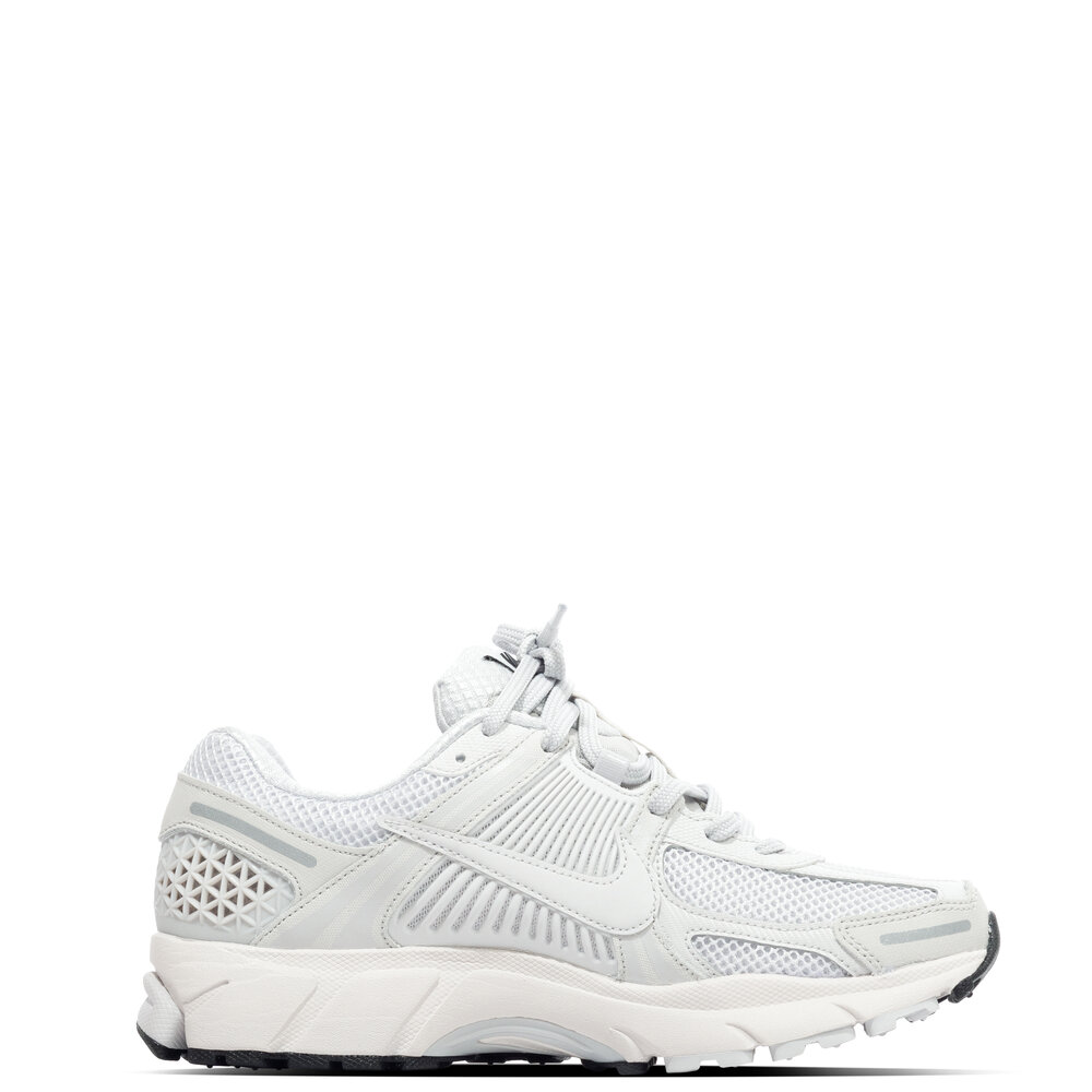 NIKE ZOOM VOMERO 5
