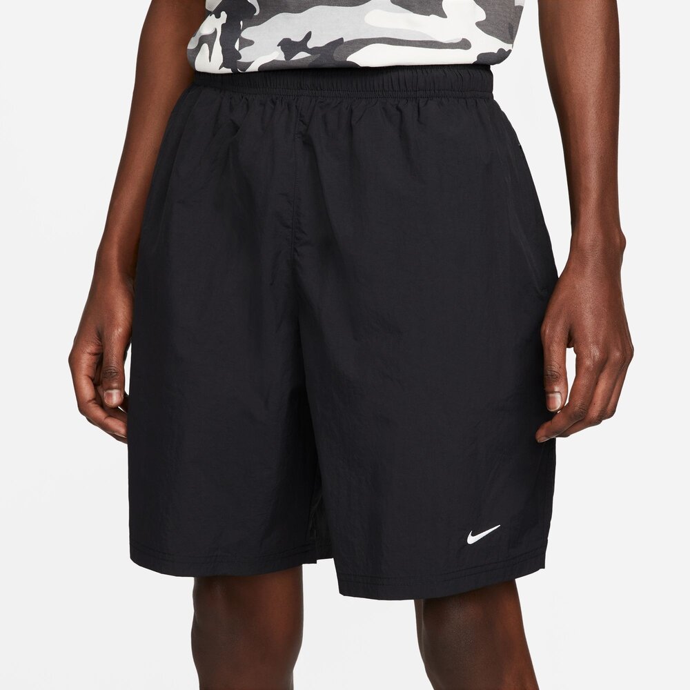 NIKE NIKE SOLOSWOOSH SHORTS NIKE SOLOSWOOSH SHORTS