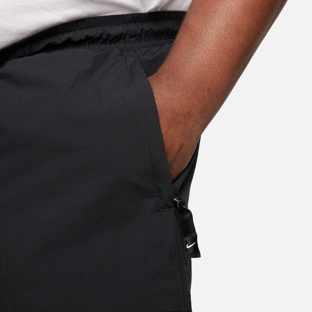 NIKE NIKE SOLOSWOOSH SHORTS NIKE SOLOSWOOSH SHORTS