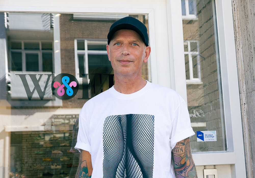 WOEI CLIENTELE: PERRY