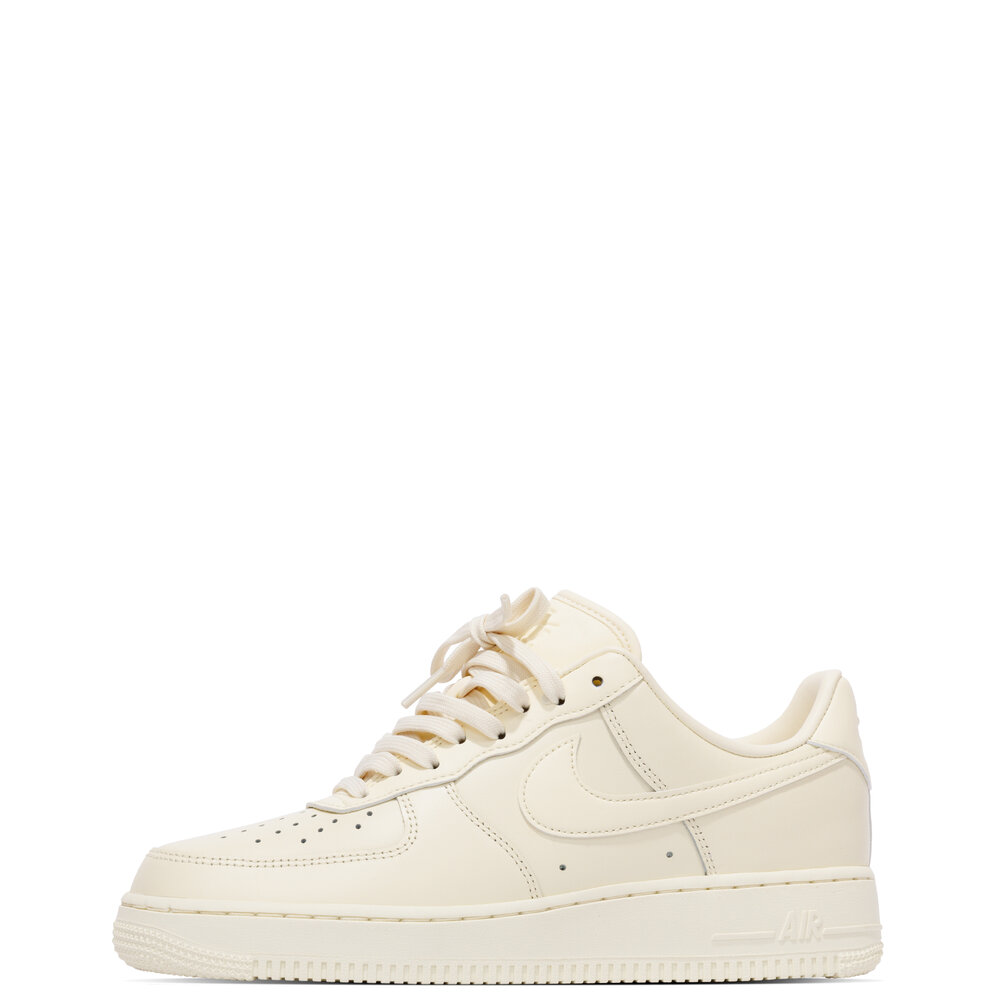 NIKE AIR FORCE 1 ‘07 FRESH