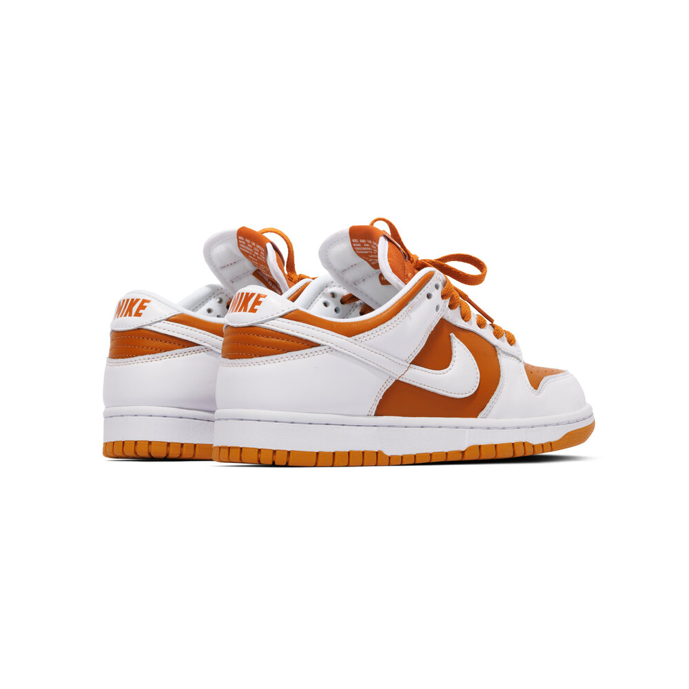 NIKE DUNK LOW QS