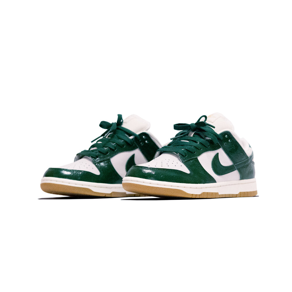NIKE W DUNK LOW LX 'GORGE GREEN'
