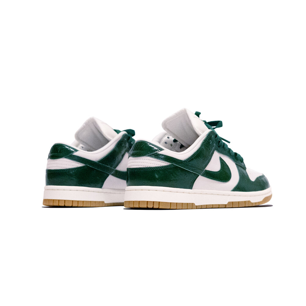 NIKE W DUNK LOW LX 'GORGE GREEN'