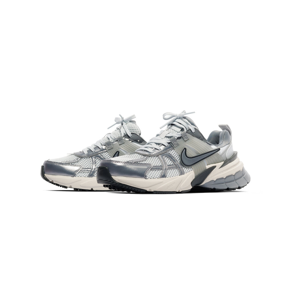 W NIKE V2K RUN 'PURE PLATINUM'