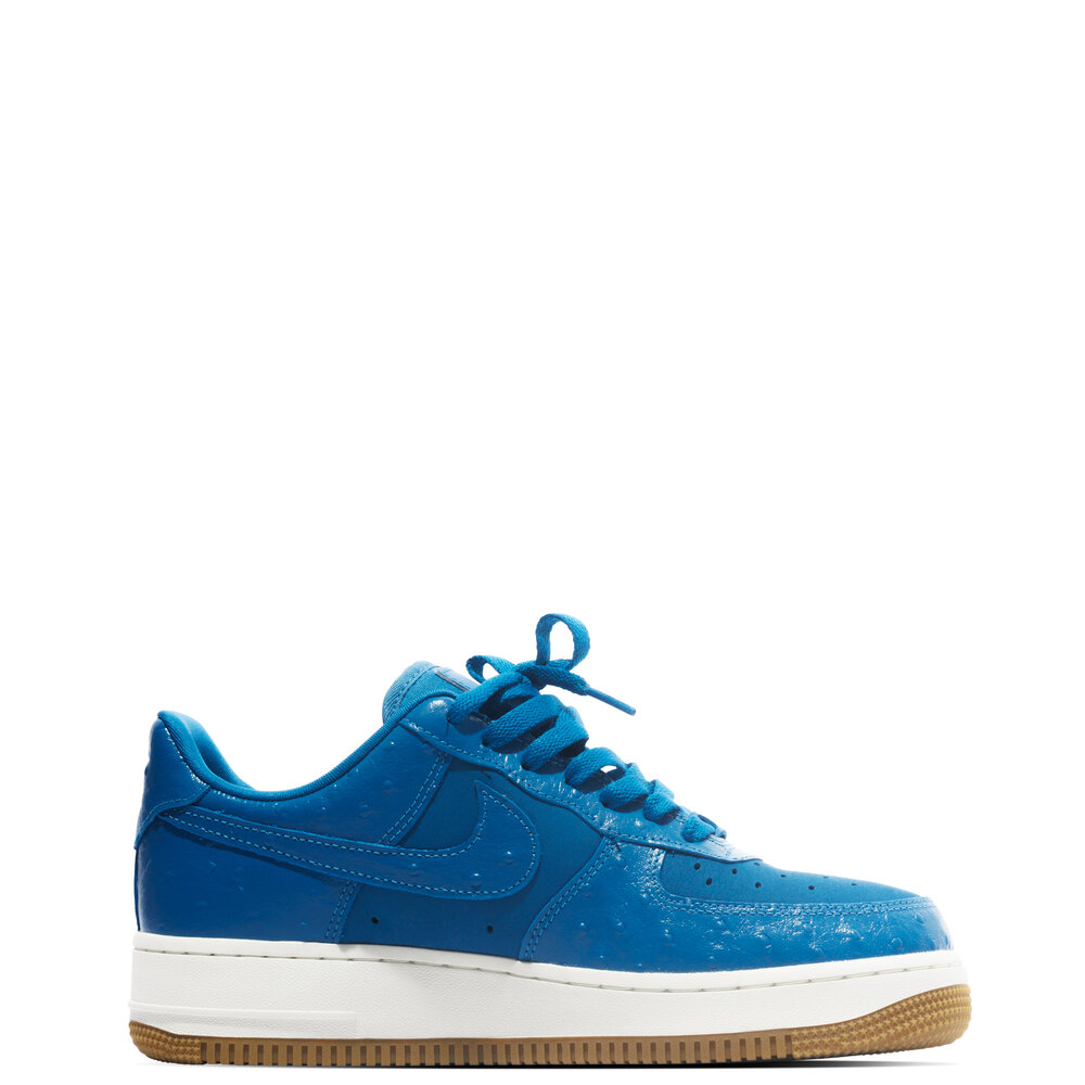 WMNS NIKE AIR FORCE 1 ‘07 LX 'BLUE OSTRICH'
