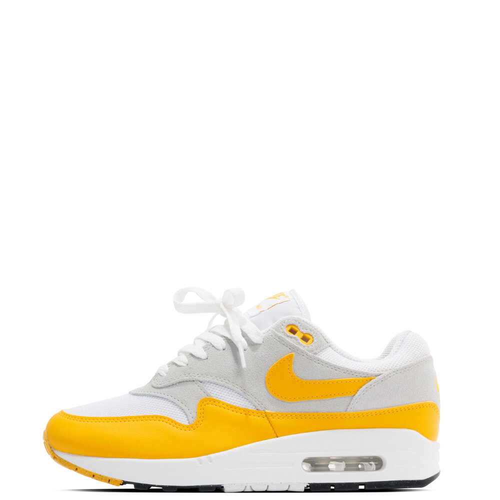 NIKE AIR MAX 1 ESS 'UNIVERSITY GOLD'