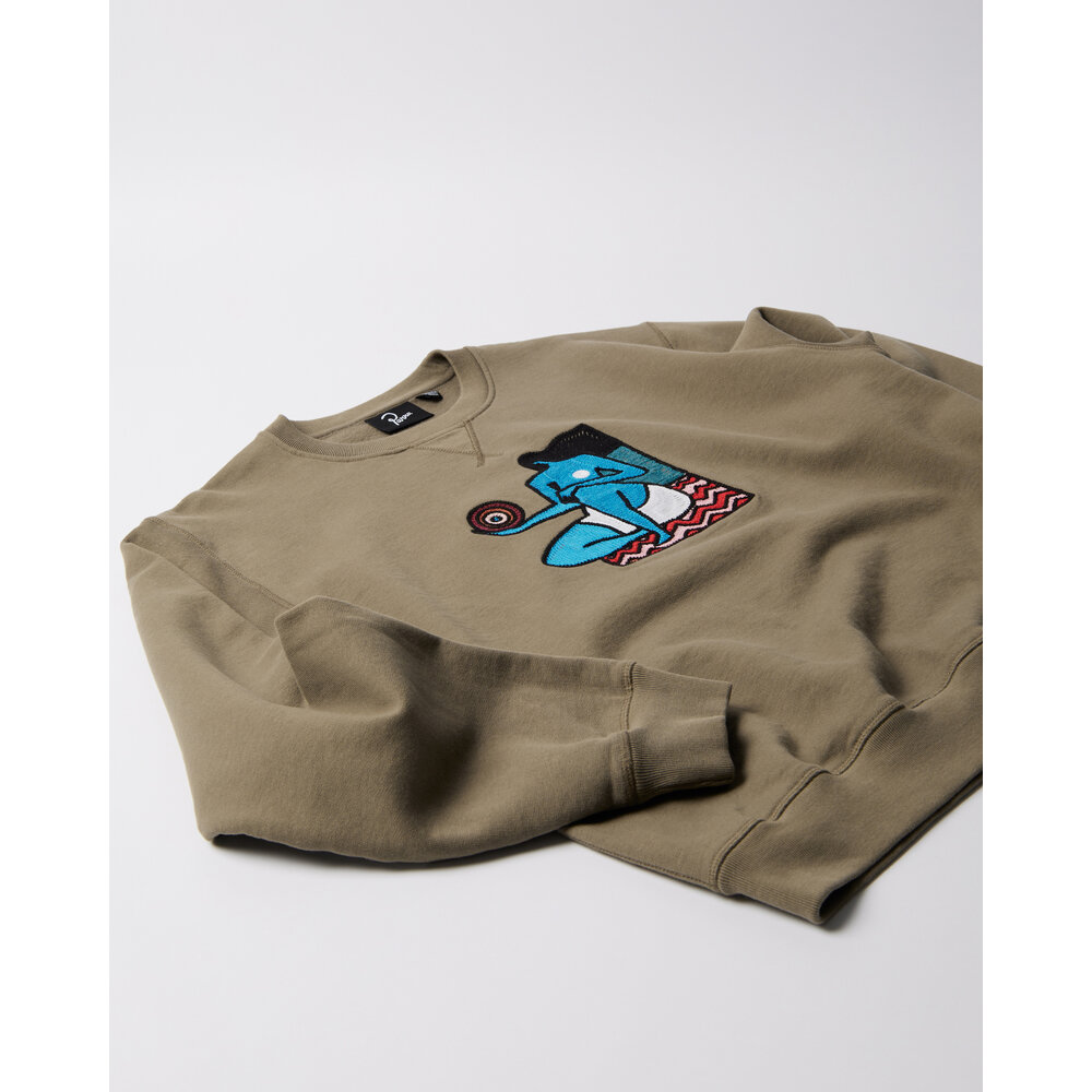 CREW NECK SWEATSHIRT