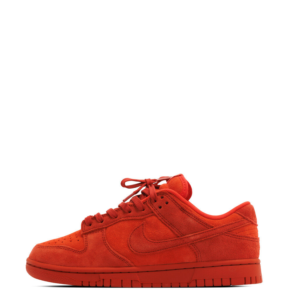 W NIKE DUNK LOW SE 'PICANTE RED'