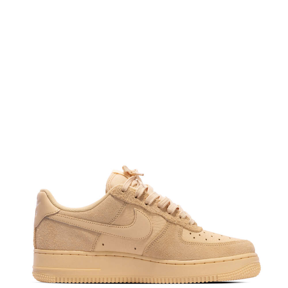 WMNS AIR FORCE 1 ‘07 LX 'PALE VANILLA'
