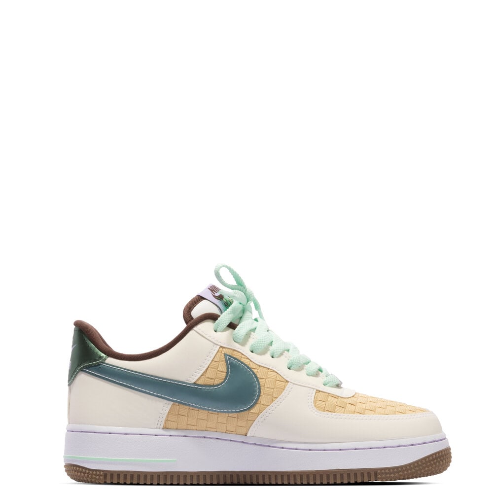 NIKE AIR FORCE 1 RETRO QS ‘EASTER'