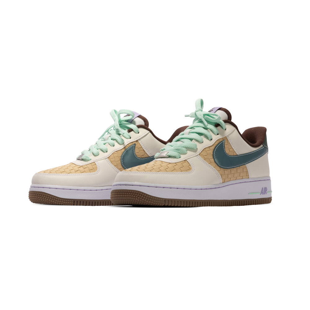 NIKE AIR FORCE 1 RETRO QS ‘EASTER'