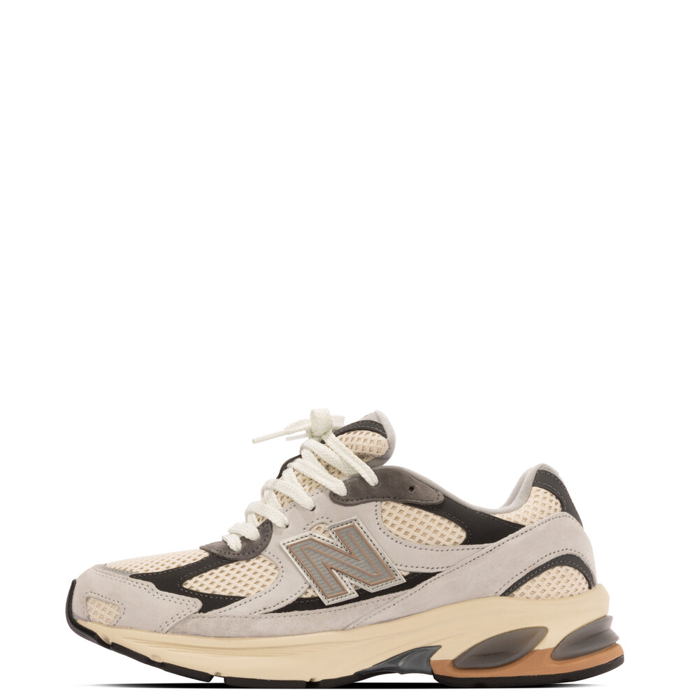 NEW BALANCE 2010  ‘CREAM GREY’