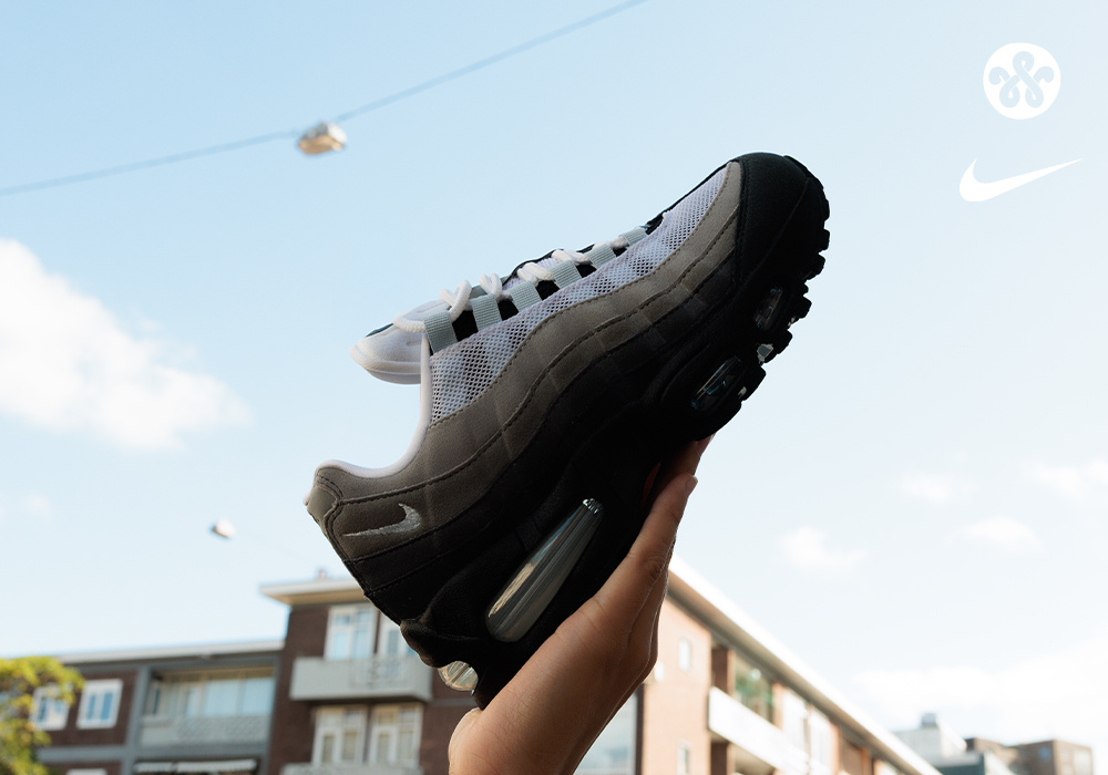 nike-air-max-95-og-blue-tint.jpg