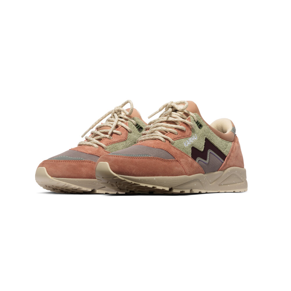 KARHU ARIA 95 'WARM TAUPE FIG'