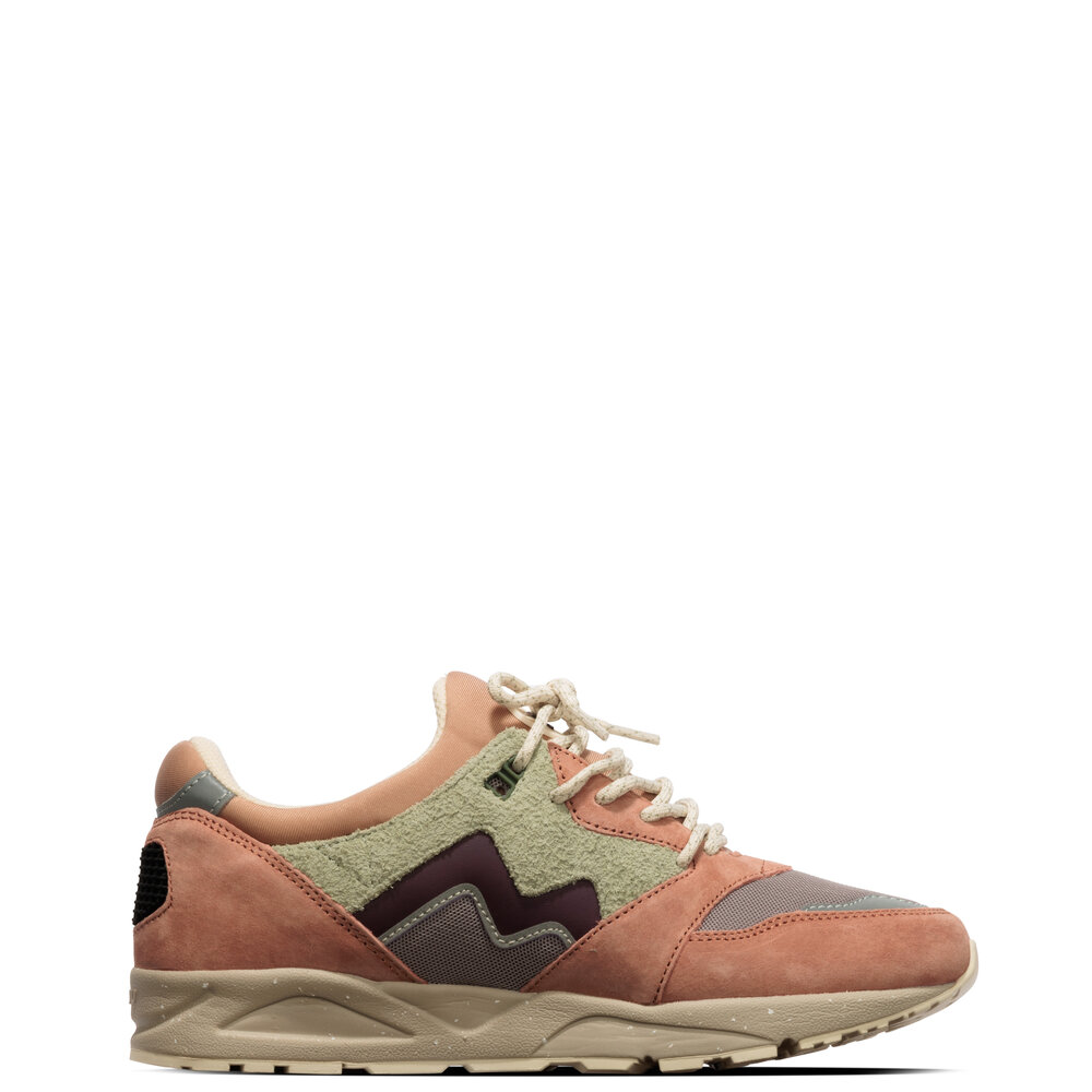 KARHU ARIA 95 'WARM TAUPE FIG'