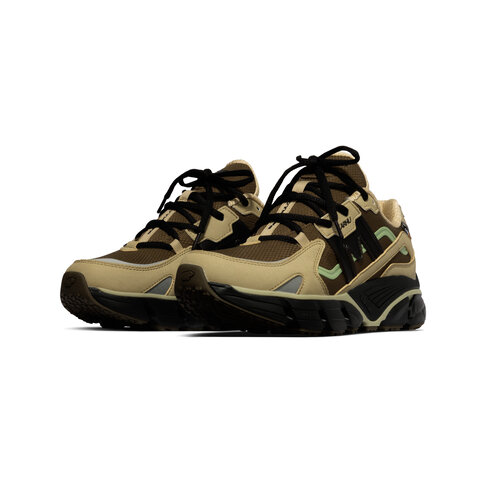 KARHU SUPER FULCRUM ‘BEECH JET BLACK’