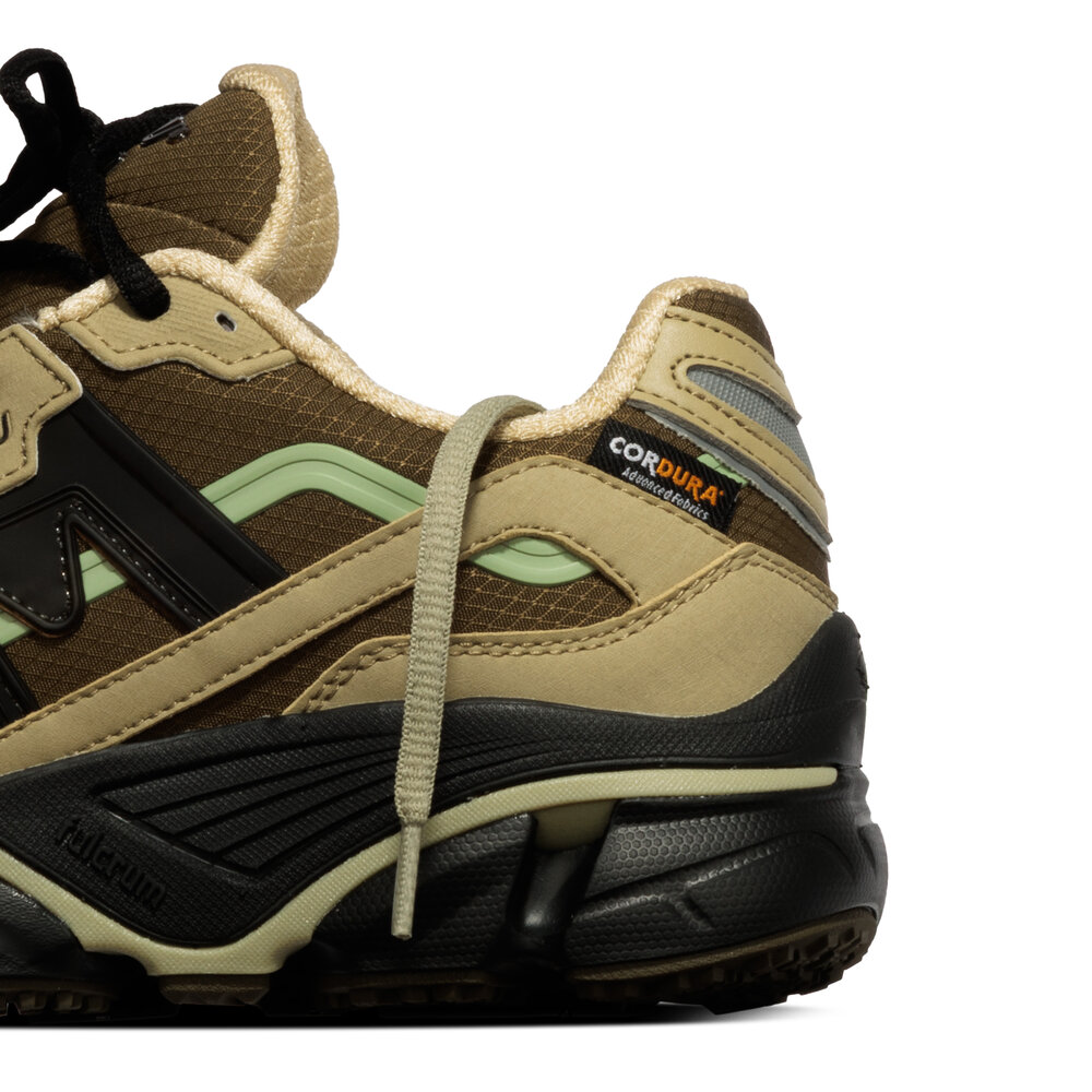 KARHU SUPER FULCRUM ‘BEECH JET BLACK’