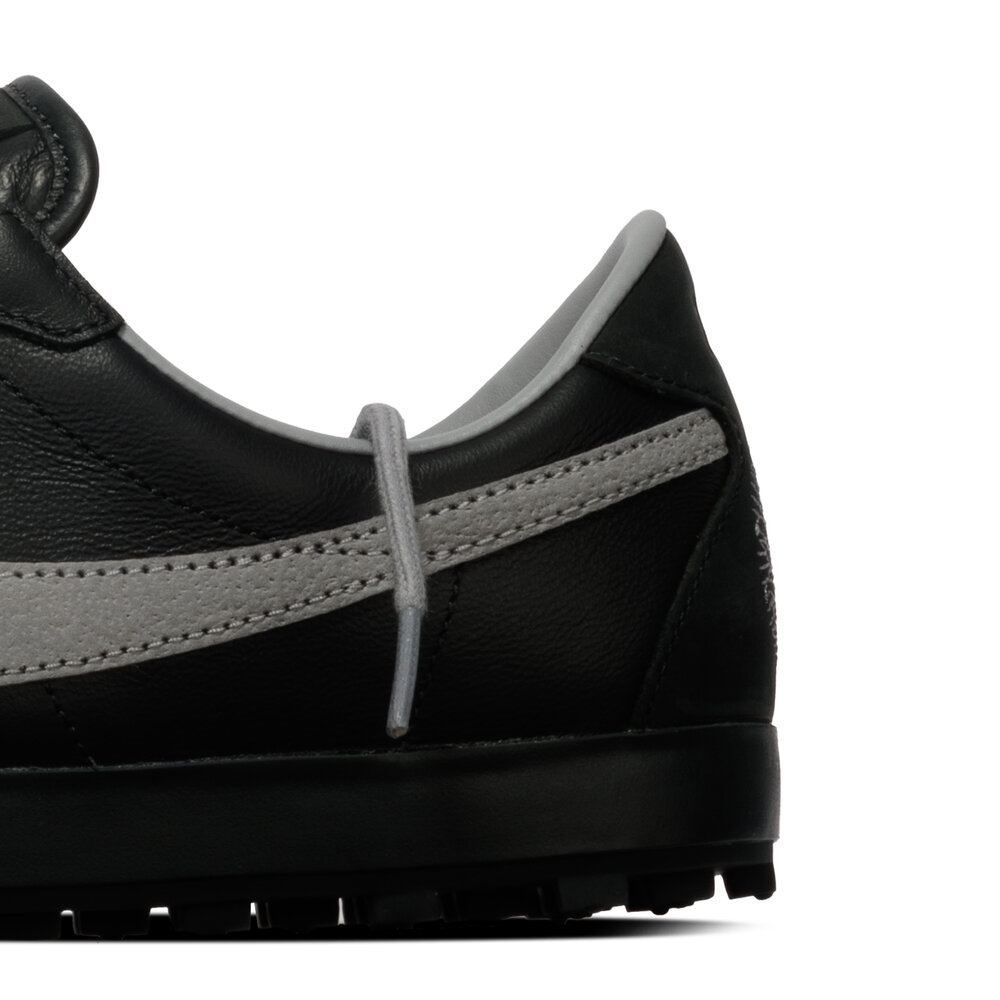 NIKE ASTROGRABBER ‘OFF NOIR/CEMENT GREY’