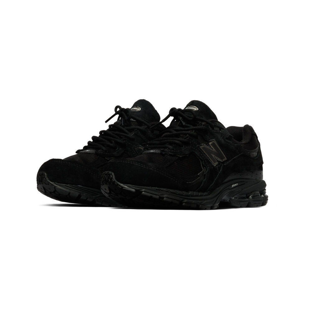 NEW BALANCE 2002 PROTECTION PACK GORE-TEX 'BLACK'