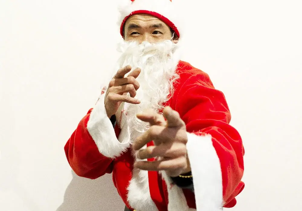 STORE HOLIDAY OPENING HOURS