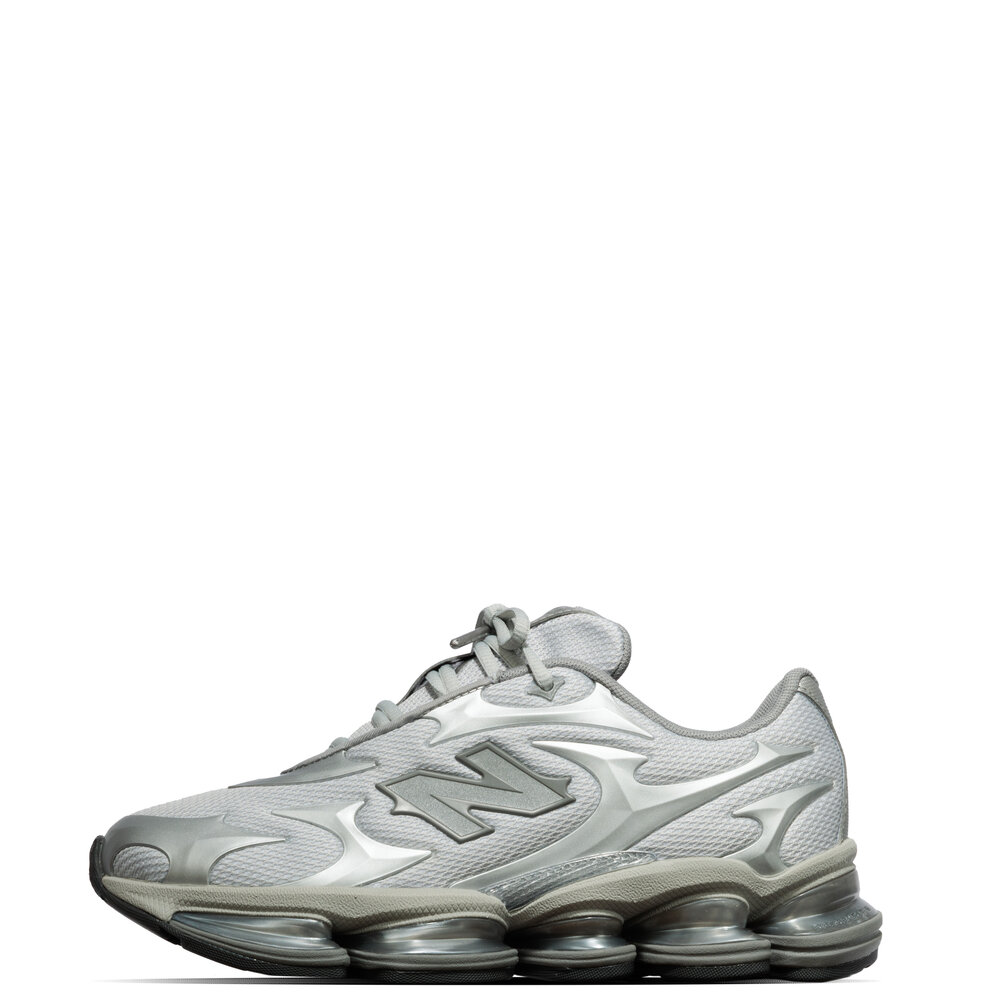 NEW BALANCE 2000 ‘METALLIC SILVER’