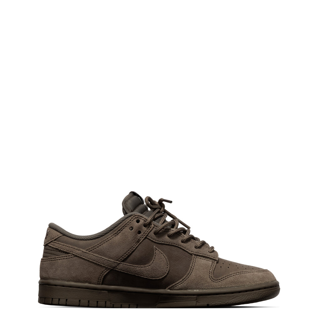 NIKE DUNK LOW RETRO SE ‘CAVE STONE’