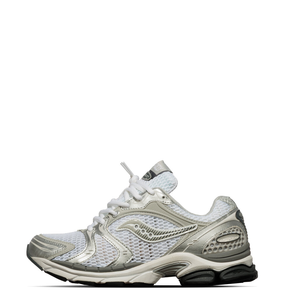 SAUCONY PROGRID THRIUMPH 4 ‘WHITE SILVER’